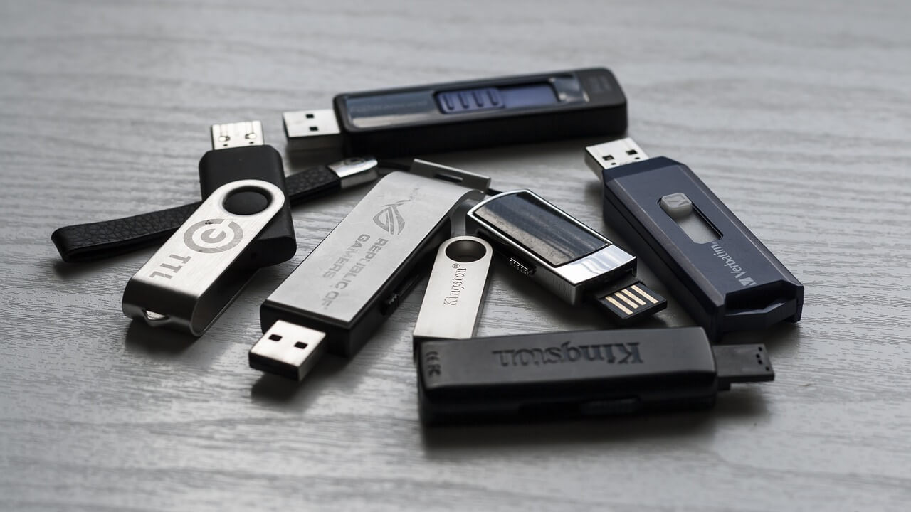USB kľúč ako záloha na fotky
