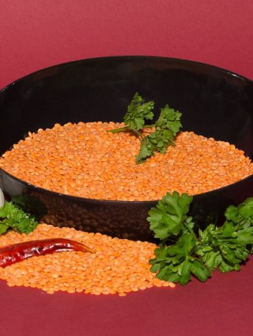 Vörös lencse zöldségekkel és jázmin rizzsel