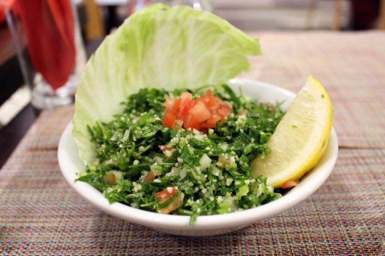 Frissítő libanoni Tabouleh saláta