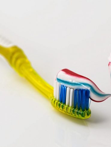 Vyhnite sa chybám pri umývaní zubov
