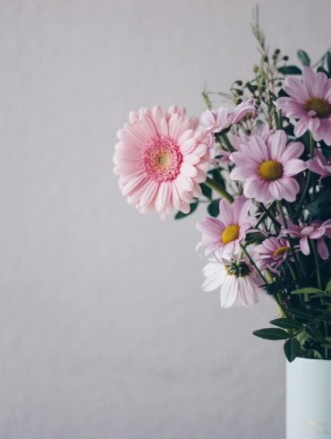 4 triky, ako udržať kvety vo váze čo najdlhšie čerstvé