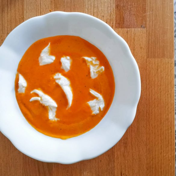Sýta polievka z pečených paradajok