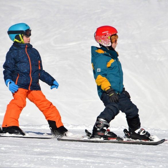 Unde să mergeți cu copiii la schi?